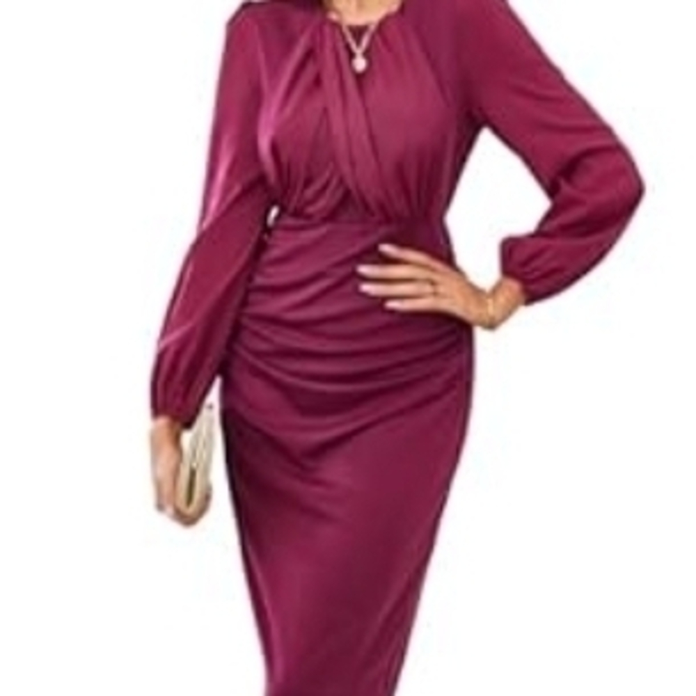 Elegant Burgundy Long-Sleeve Ruched Midi Dress